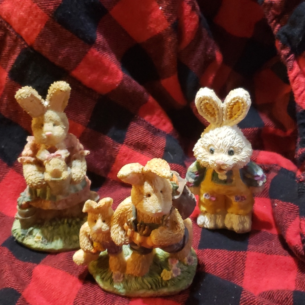 Bunny nicknacks